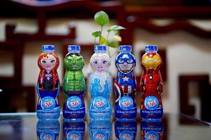 Có nên cho bé uống nước Lavie